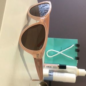 Quay australia rizzo sunglasses